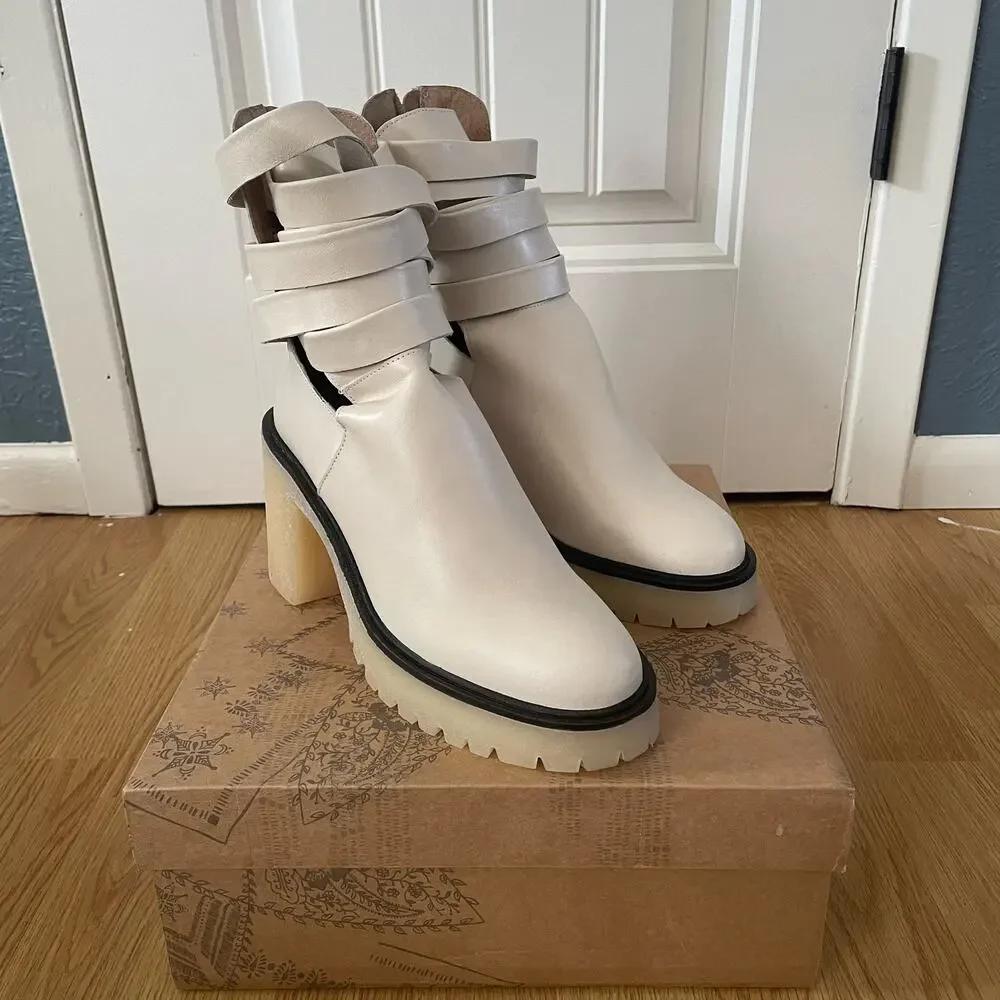 Free people Jesse cutout boots